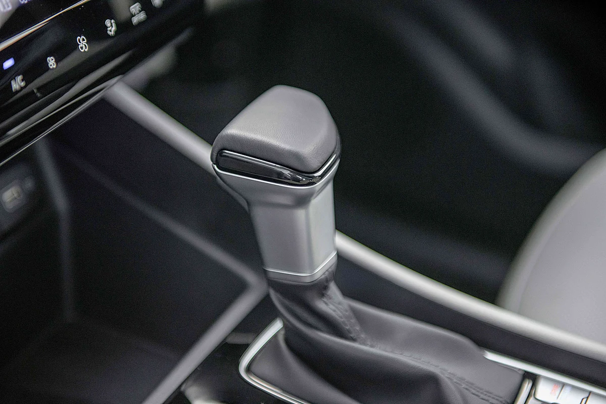 Diesel with all wheel drive mode. 8 speed gearbox...