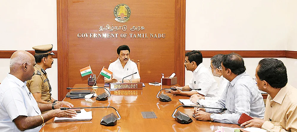 மிஸ்டர் கழுகு: நெருக்கும் மூவர் கூட்டணி... ஓரங்கட்டப்படும் துரைமுருகன்!