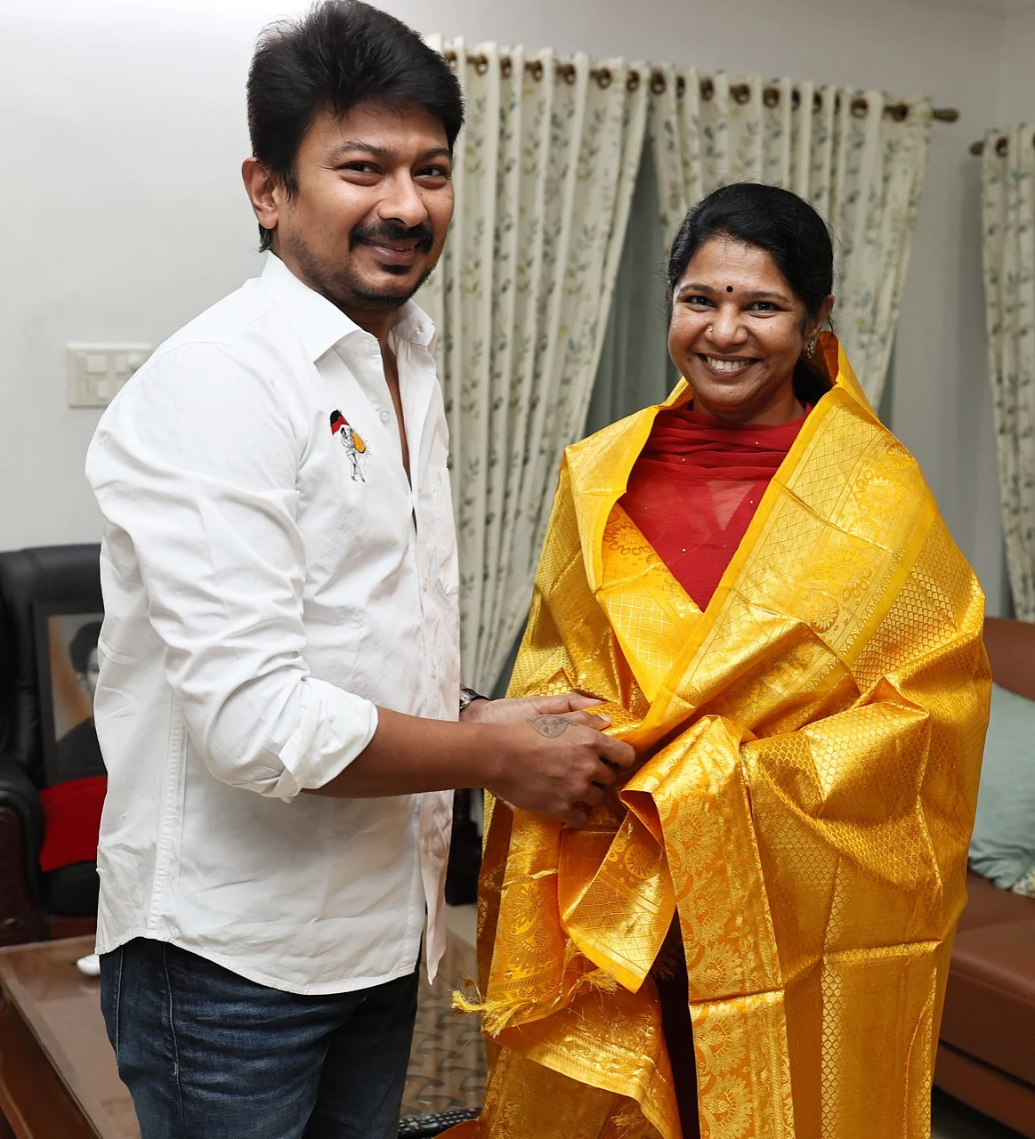 கனிமொழியுடன் உதயநிதி