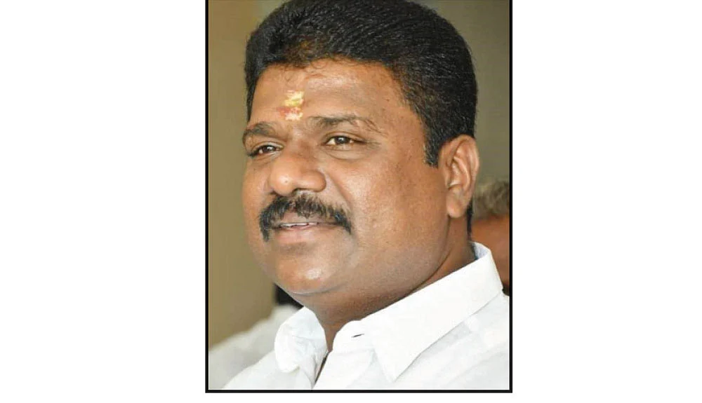 பழனிவேல்