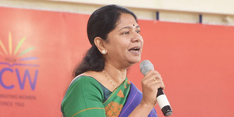 கனிமொழி