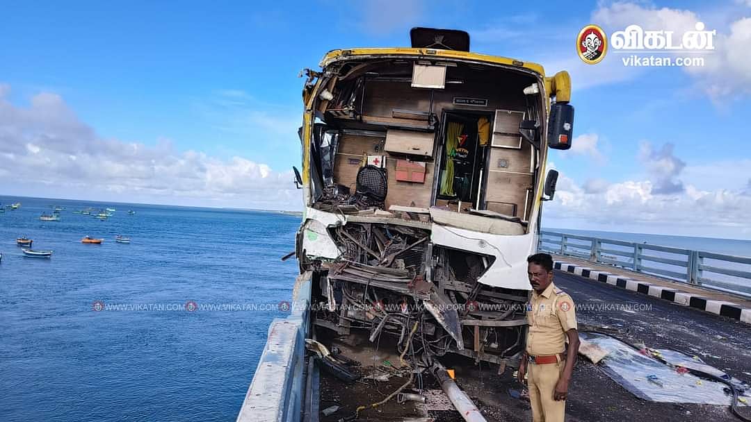 பாம்பன் பாலத்தில் பேருந்துகள் நேருக்கு நேர் மோதி விபத்து; 8 பேர் காயம்! - போலீஸ் விசாரணை