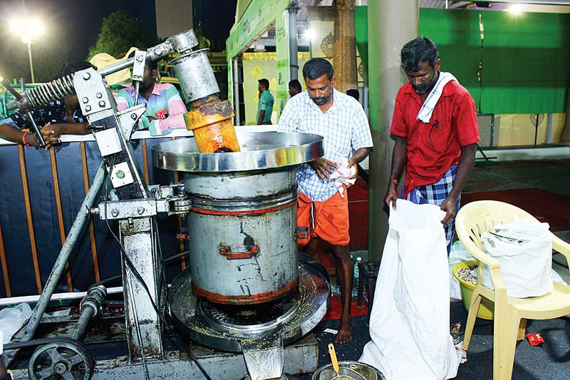 முருங்கை எண்ணெய் தயாரிப்பு