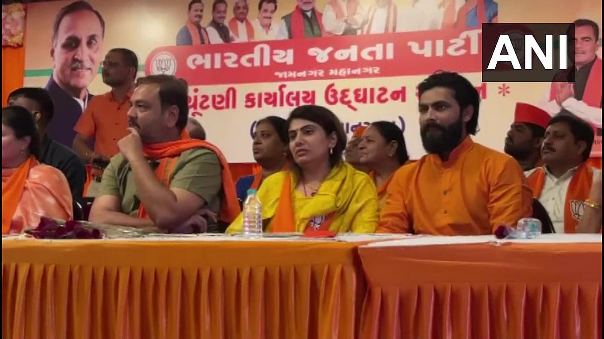 `தேர்தல் பிரசாரத்துக்கு குழந்தைகளை பயன்படுத்துவதா?’ - ரிவாபா ஜடேஜா மீது ஜடேஜா சகோதரி காட்டம்