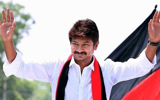 தூத்துக்குடிக்கு வருகை தந்த உதயநிதி; வரவேற்க முண்டியடித்த கட்சியினரால் விமான நிலையத்தில் தள்ளுமுள்ளு