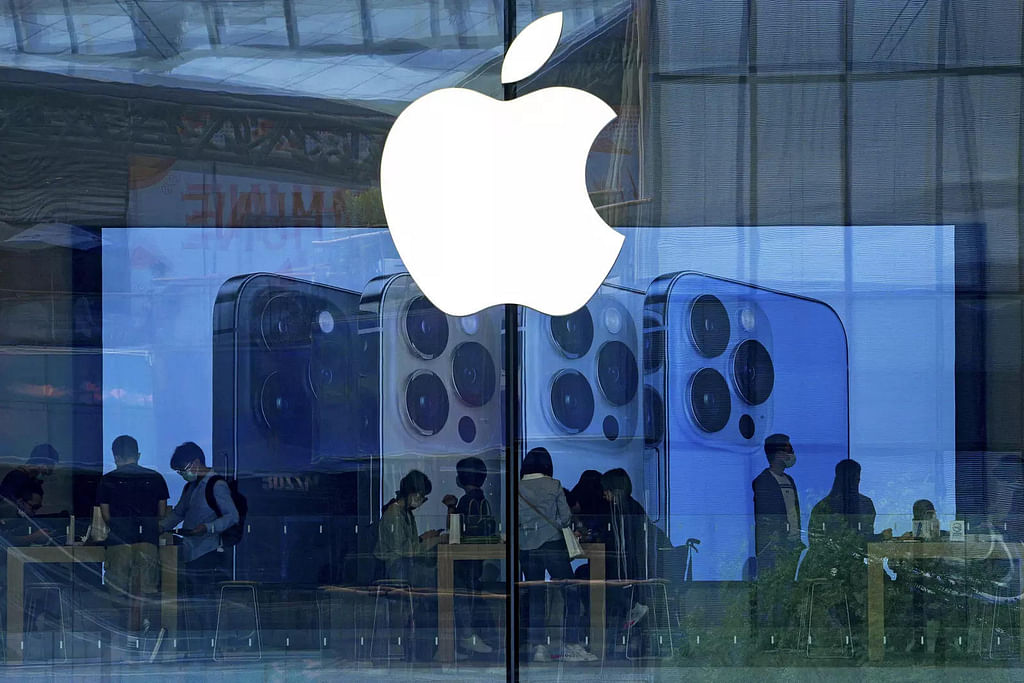 டெல்லியில் 'Apple Saket'!