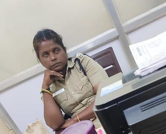 ஈரோடு: தினமும் ரூ.2 லட்சம் கலெக்‌ஷன்; ரெய்டில் அம்பலம்... மோட்டார் வாகன ஆய்வாளர் சஸ்பெண்ட்!