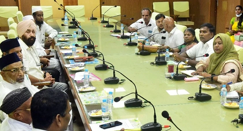 ஆய்வுக் கூட்டத்தில் தேசிய சிறுபான்மை ஆணைய உறுப்பினர் சையத் ஷாஹிசாதி