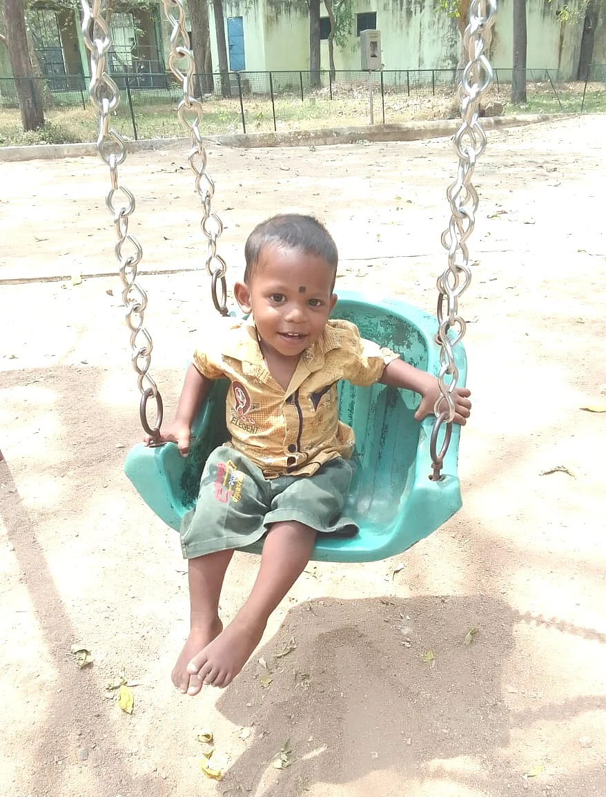 உயிரிழந்த குழந்தை ஏனோக்ராஜ்