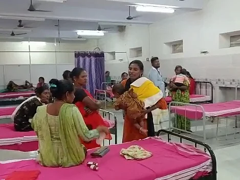 பல்லி விழுந்த உணவைச் சாப்பிட்ட அங்கன்வாடிக் குழந்தைகளுக்கு வாந்தி, மயக்கம்; மருத்துவமனையில் அனுமதி