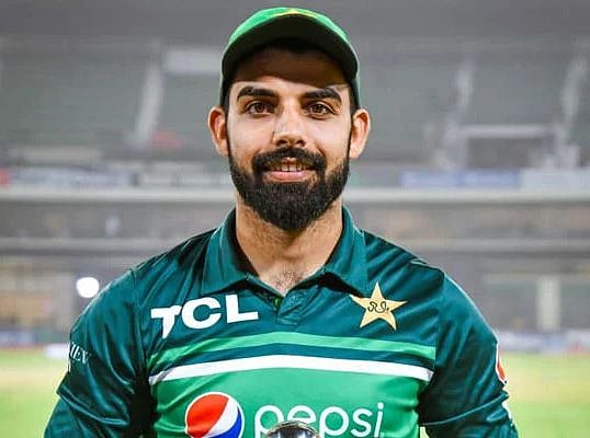 ``சில நேரங்களில் அவர் தவறு செய்யலாம்; இருப்பினும் அவர் சிறந்த கேப்டன்