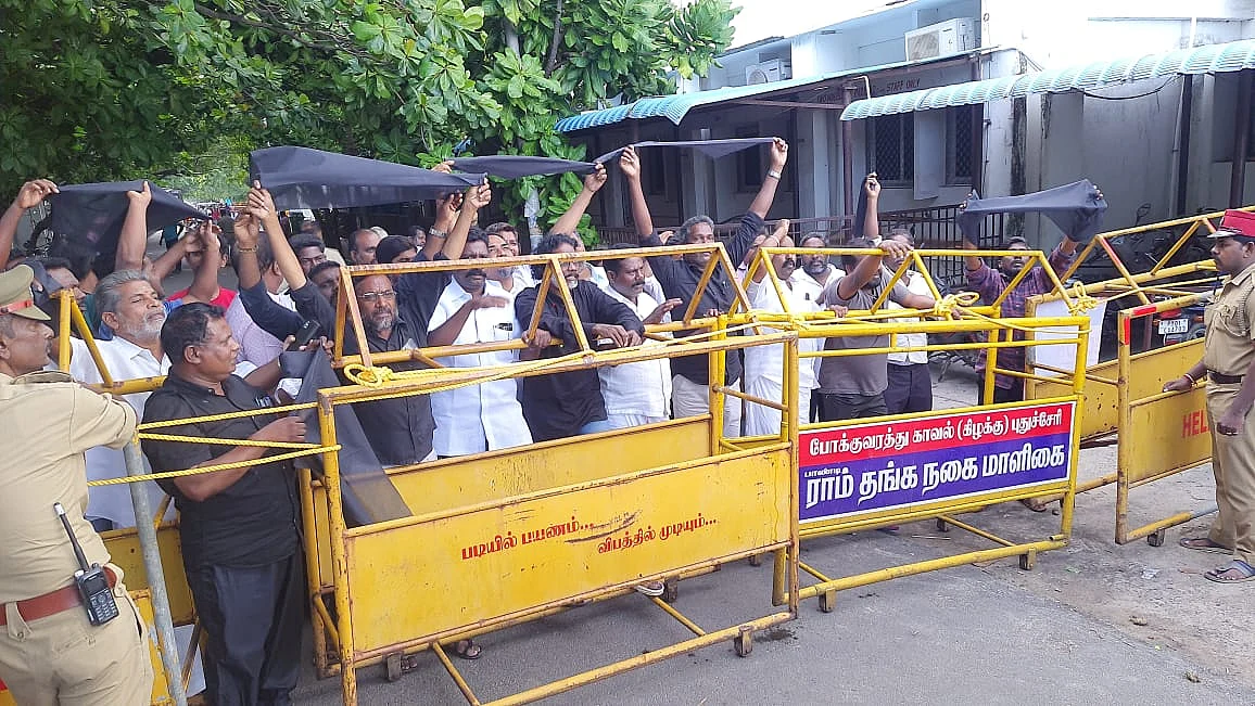 தலைமை செயலம் முற்றுகை