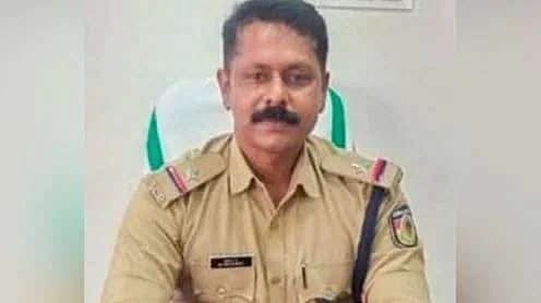 வயநாடு: பாலியல் வன்முறைக்கு ஆளான சிறுமி... அத்துமீற முயன்ற சப்-இன்ஸ்பெக்டர் கைது - அதிர்ச்சி சம்பவம்