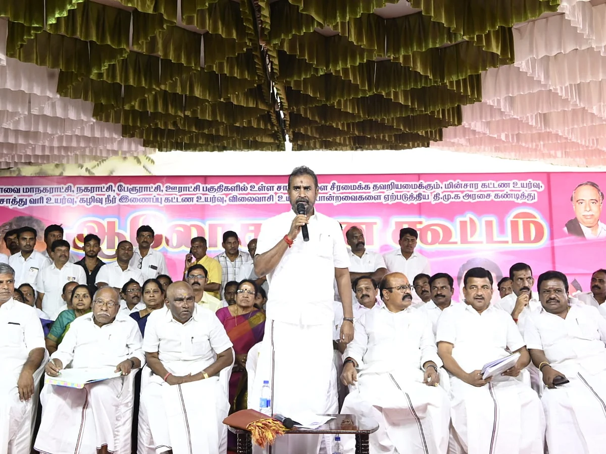 ``எழுதி வெச்சுக்கோங்க... அடுத்த முதல்வர் எடப்பாடி தான்" - அடித்து சொல்லும் வேலுமணி