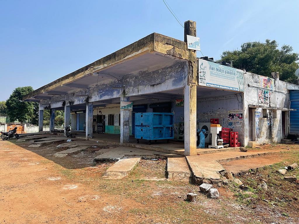 முக்கியச் சந்திப்பில் முடங்கிக் கிடக்கும் சித்தையன்கோட்டை பேருந்து நிலையம்; கவனிக்குமா அரசு?