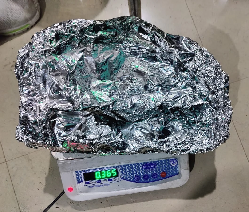 வெடிகுண்டு தயாரிப்புக்கான மூலப்பொருள்கள்.