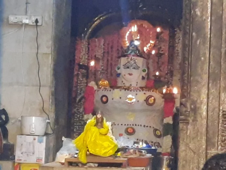 சாத்தூர்: ஐப்பசி பௌர்ணமி அன்னாபிஷேகம்; நோய்நீங்க, வறுமை, பசிப்பிணியின்றி உலகமக்கள் வாழ சிறப்பு பூஜை!