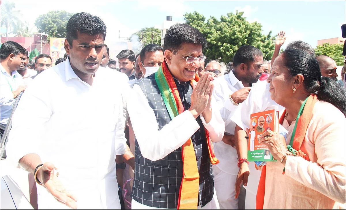 படையெடுக்கும் மத்திய அமைச்சர்கள்... எடுபடுமா ‘ஷோ’ அரசியல்?