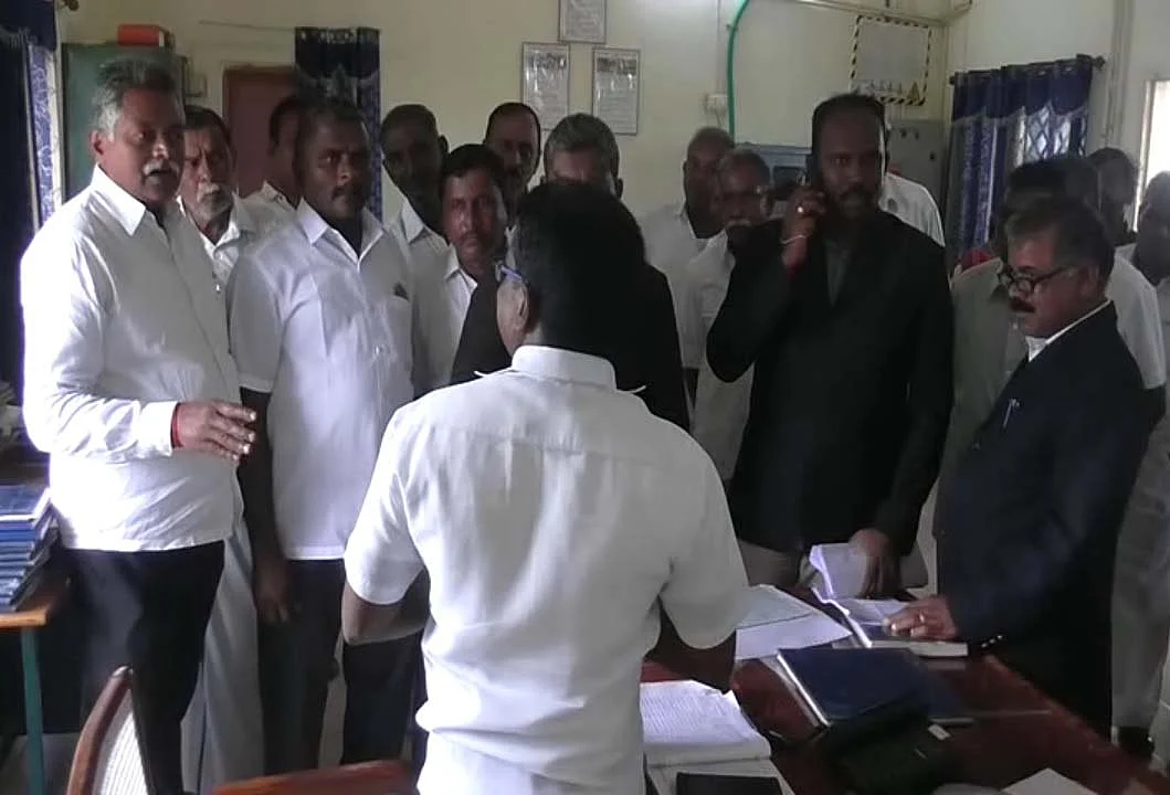 வாக்குவாதம்