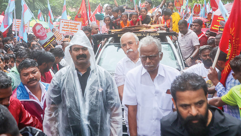 சீமான்