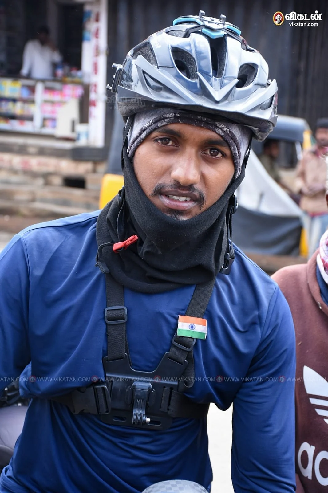 சைக்கிள் வீரர் மணிகண்டன்