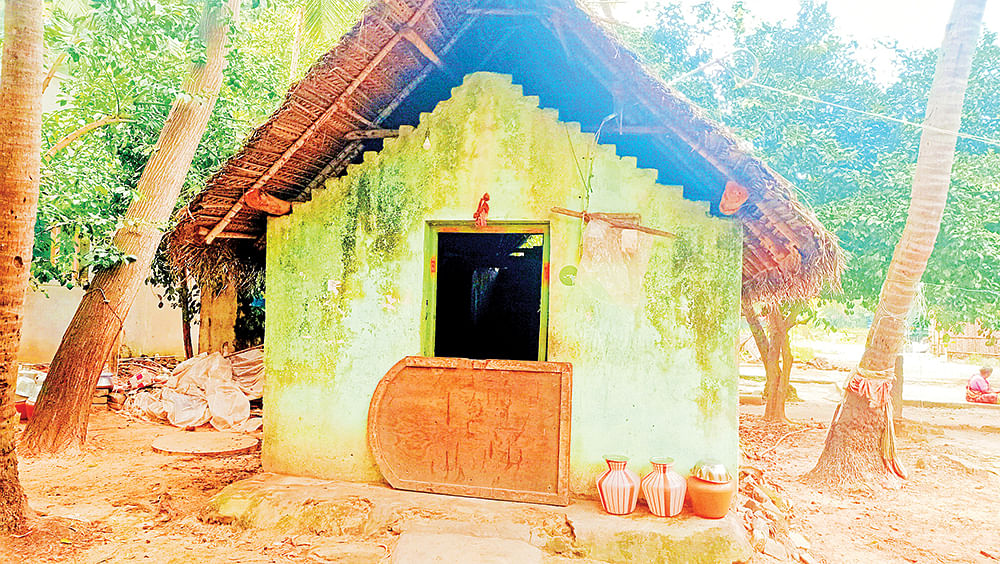 புஷ்பலிங்கம் வீடு