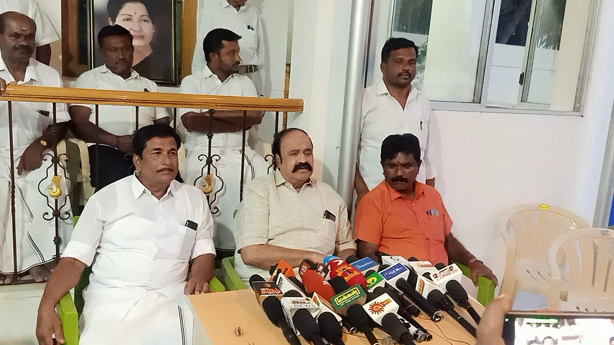 புகழேந்தி