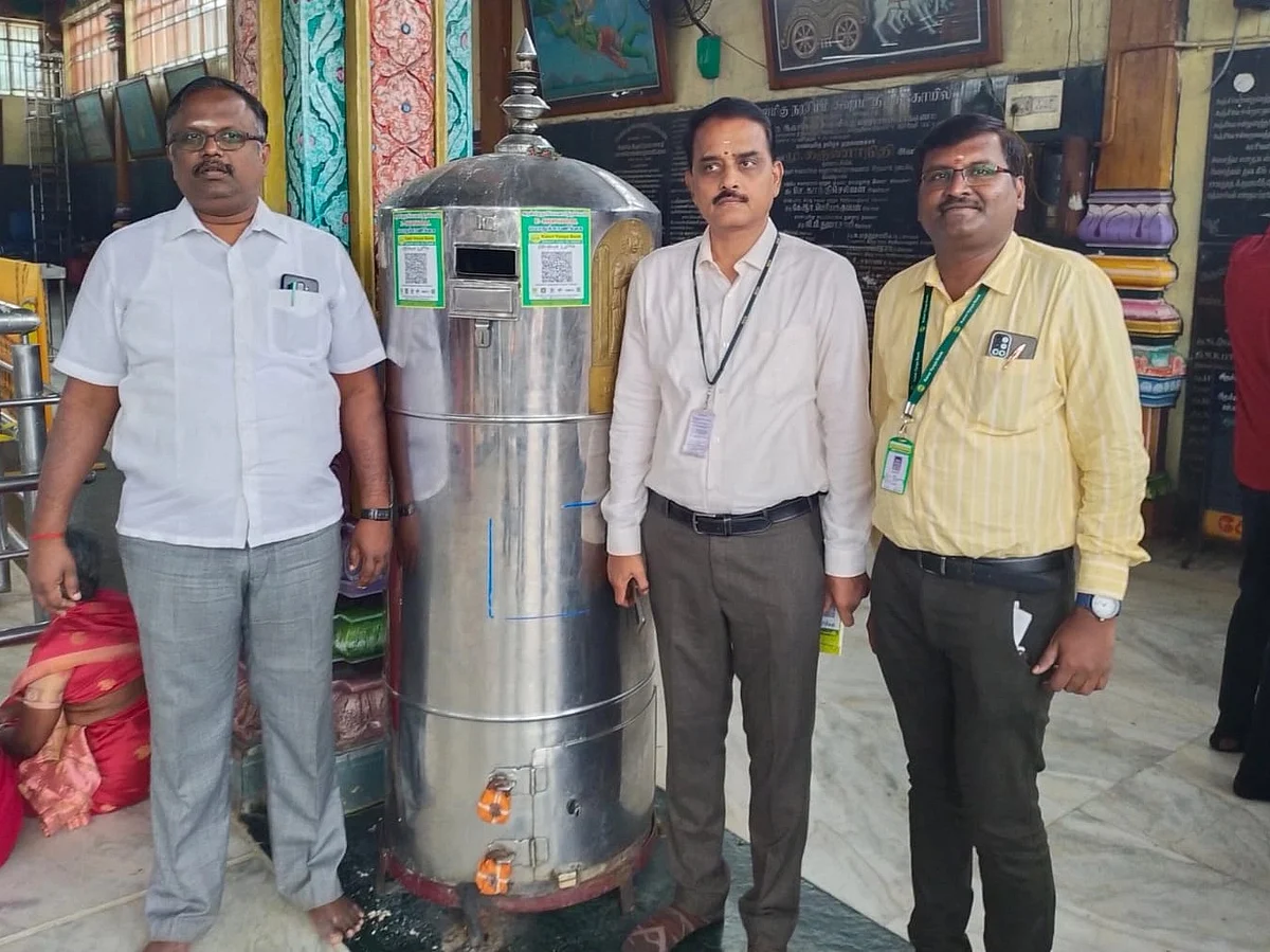 QR கோடு மூலம் உண்டியல் காணிக்கை செலுத்தும் வசதி - ஹைடெக்காக மாறும் நாமக்கல் ஆஞ்சநேயர் கோயில்!