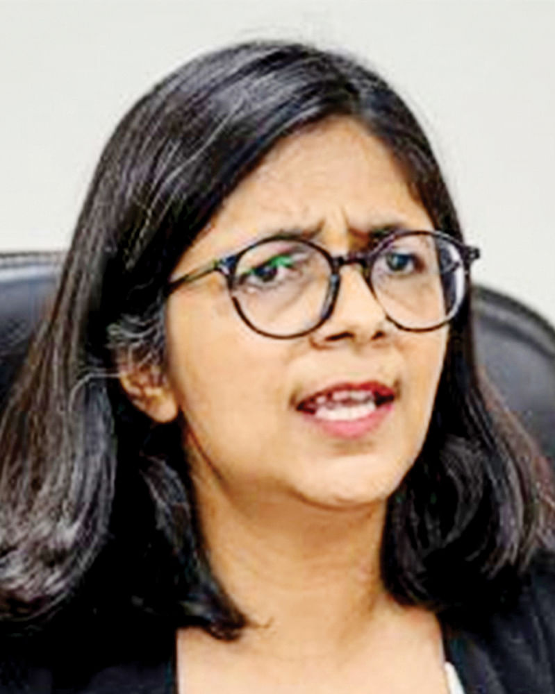 பரோலைக் கொண்டாடும் செக்ஸ் சாமியார்? - தேர்தல் ஆதாயம் பார்க்கிறதா பா.ஜ.க?