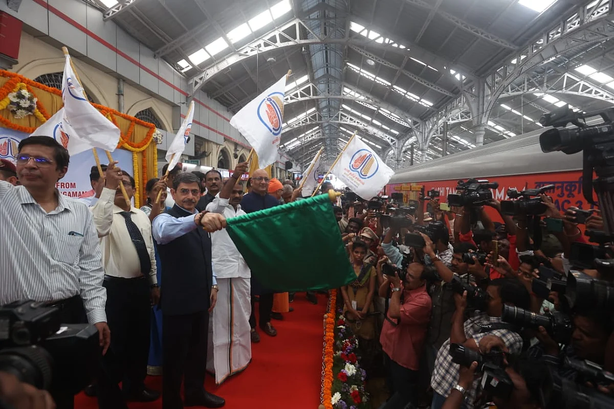 'காசி தமிழ் சங்கமம்' - தமிழ்நாட்டில் கிளம்பிய எதிர்ப்பும் பாஜக பதிலும்!
