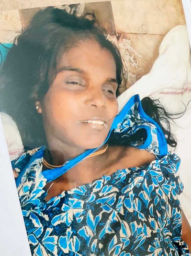 ஈவிரக்கமற்ற மருத்துவ பணியாளர்கள்... இரட்டைக் குழந்தைகளுடன் கர்ப்பிணி பலியான சோகம்!