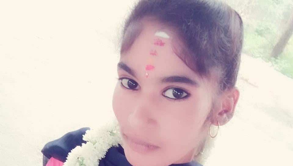 ‘‘உன்னாலதான் சாகிறேன்; சந்தோஷமா இருங்க மாமா!’’ - காதலனுக்கு வீடியோ அனுப்பிவிட்டு மாணவி தற்கொலை