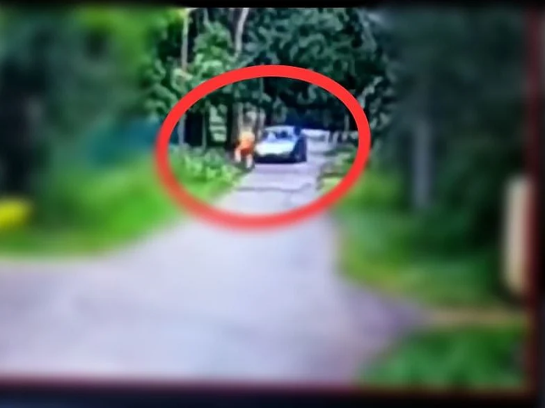 முன்னாள் உளவுத்துறை அதிகாரி மரணம்; திட்டமிட்ட கொலை?! - வெளியான அதிர்ச்சி சிசிடிவி காட்சிகள்