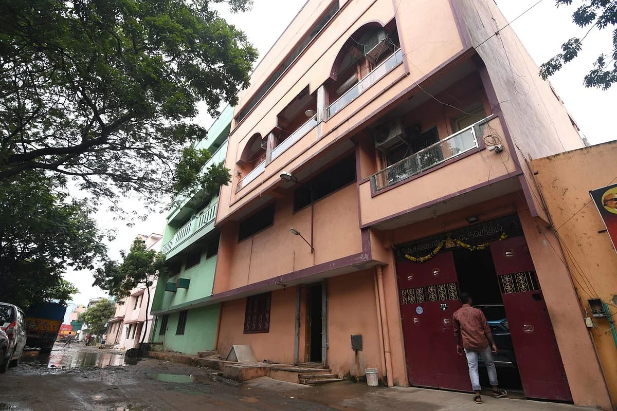 வருமான வரித்துறை சோதனை