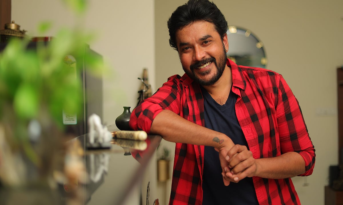 ஜனநாயகன்: `எனக்கு ரொம்பவே முக்கியமான நாள் அது; மன வலியோட காத்திருக்கேன்!' - அருண் குமார் ராஜன்