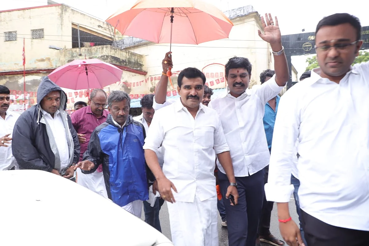 விசாரணைக்கு ஆஜரான நிர்மல் குமார் - பாஜக