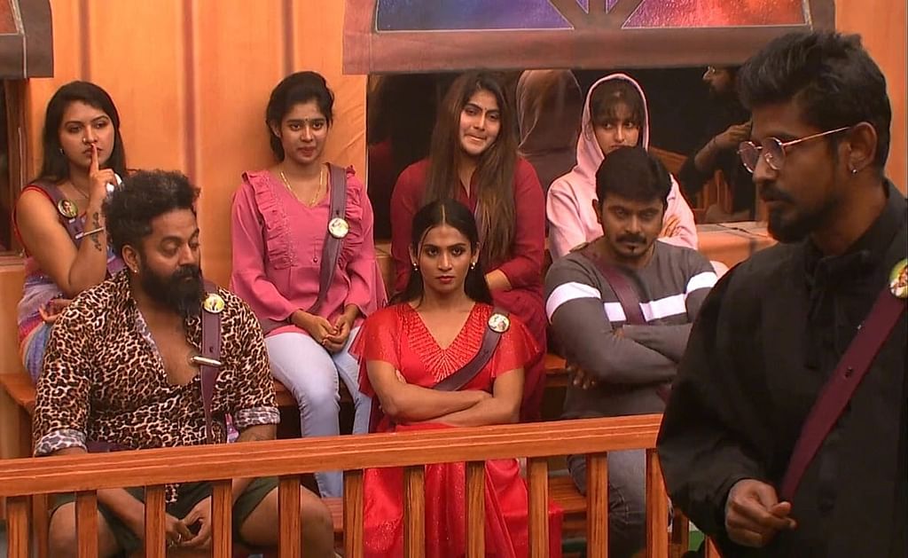நீதிமன்ற டாஸ்க்