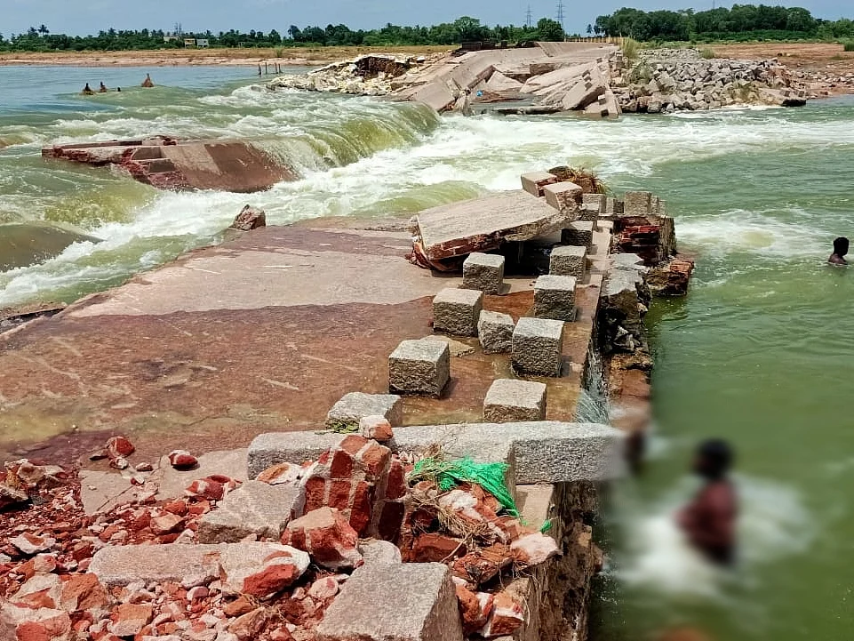 தென்பெண்ணை: மீண்டும் மணல் குவாரி; வாழ்வாதாரம் பாதிப்பு? கொந்தளிக்கும் மக்கள்; கண்டுகொள்ளாத அரசு!