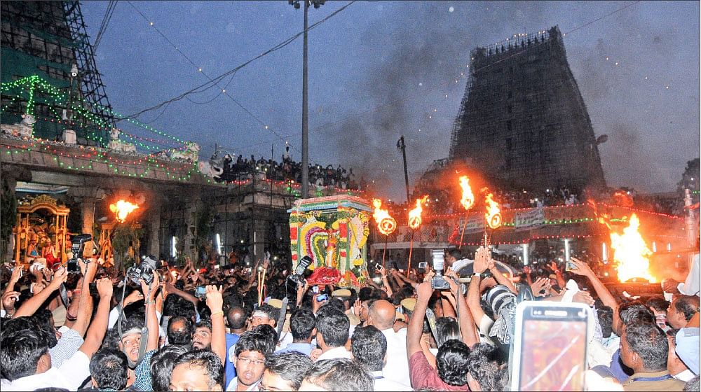 `மண்ணும் நமசிவாயம் மலையும் நமசிவாயம்’ - திருவண்ணாமலை தரிசனம்