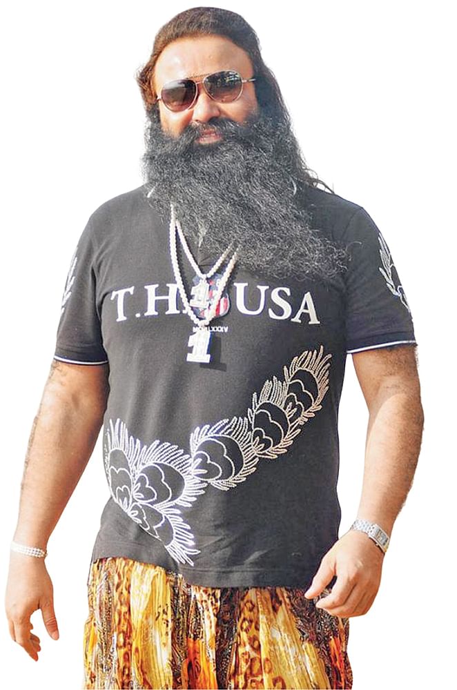 பரோலைக் கொண்டாடும் செக்ஸ் சாமியார்? - தேர்தல் ஆதாயம் பார்க்கிறதா பா.ஜ.க?