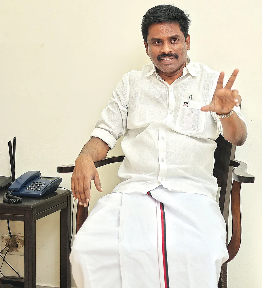 எடப்பாடி பழனிசாமி பா.ஜ.க சங்கிகளின் சொம்பு! - சொல்கிறார் பரந்தாமன் எம்.எல்.ஏ