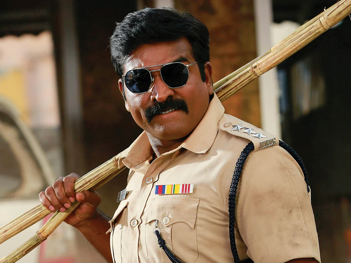 DSP Review: அதே டெய்லர், அதே வாடகை; தமிழ் சினிமாவின் மற்றுமொரு டெம்ப்ளேட் காக்கிச்சட்டை சினிமா!