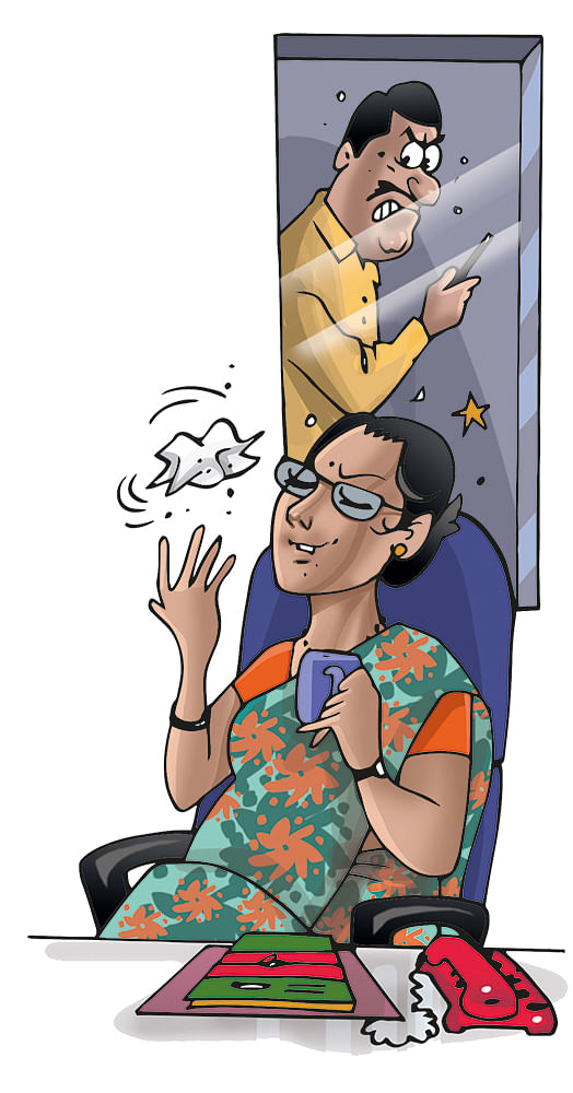 ஆபீஸர்ஸ் அட்ராசிட்டி!