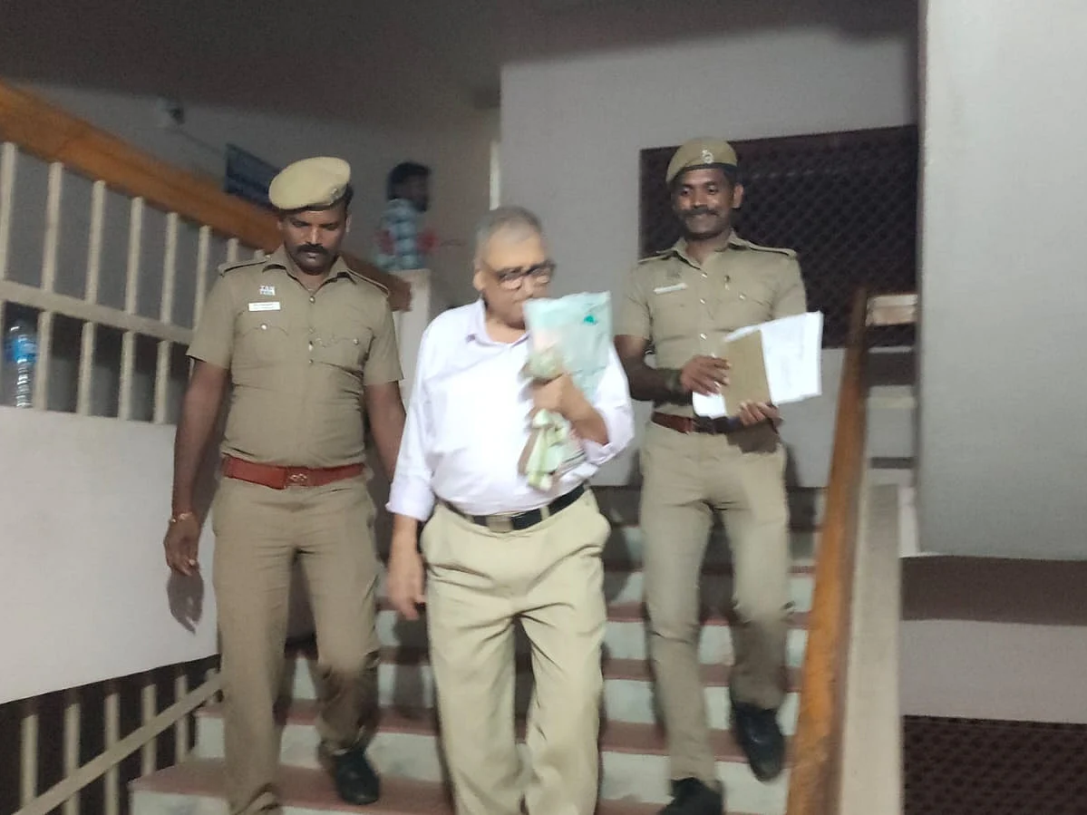 சிலைத் திருட்டு வழக்கு: சுபாஷ் சந்திரகபூருக்கு 10 ஆண்டுகள் சிறைத் தண்டனை!