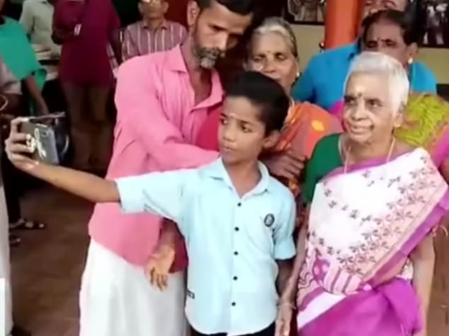 40 ஆண்டுகளுக்குப்பின் குடும்பத்தினருடன் இணைந்த மாரியம்மா