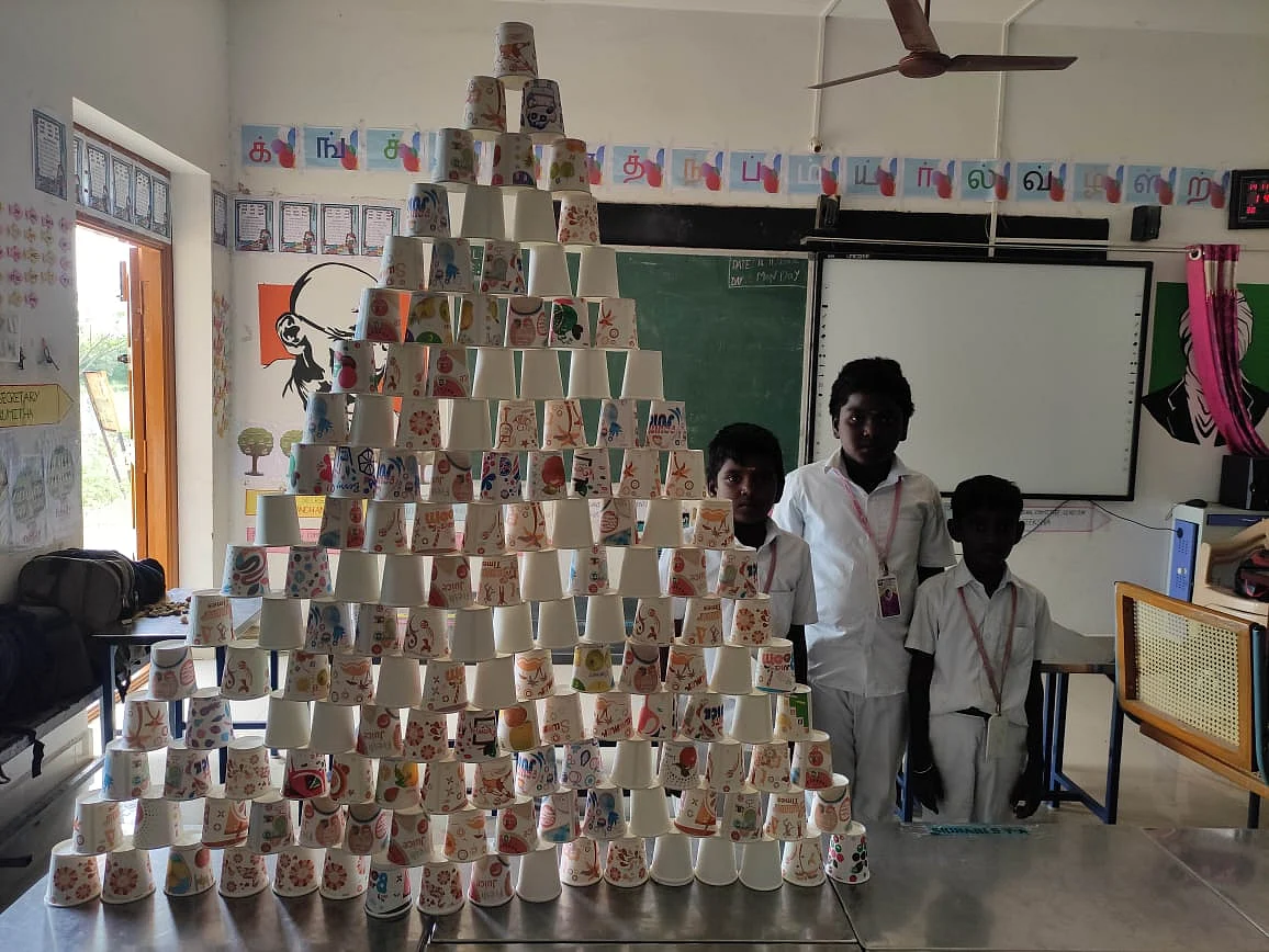 பேப்பர் கப் பிளானர் கேம்