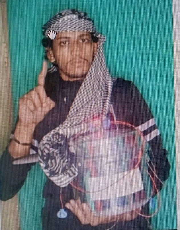 முகமது ஷாரிக்.