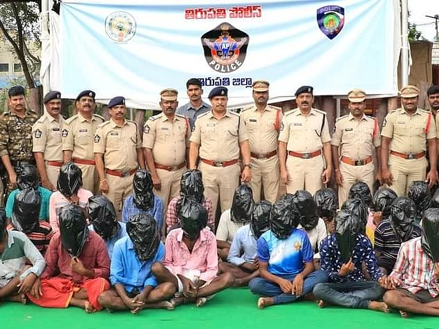 செம்மரக்கடத்தல்; சினிமா பாணியில் நடந்த சேஸிங்- தமிழகத்தை சேர்ந்த 44 பேரை கைதுசெய்த திருப்பதி போலீஸ்!