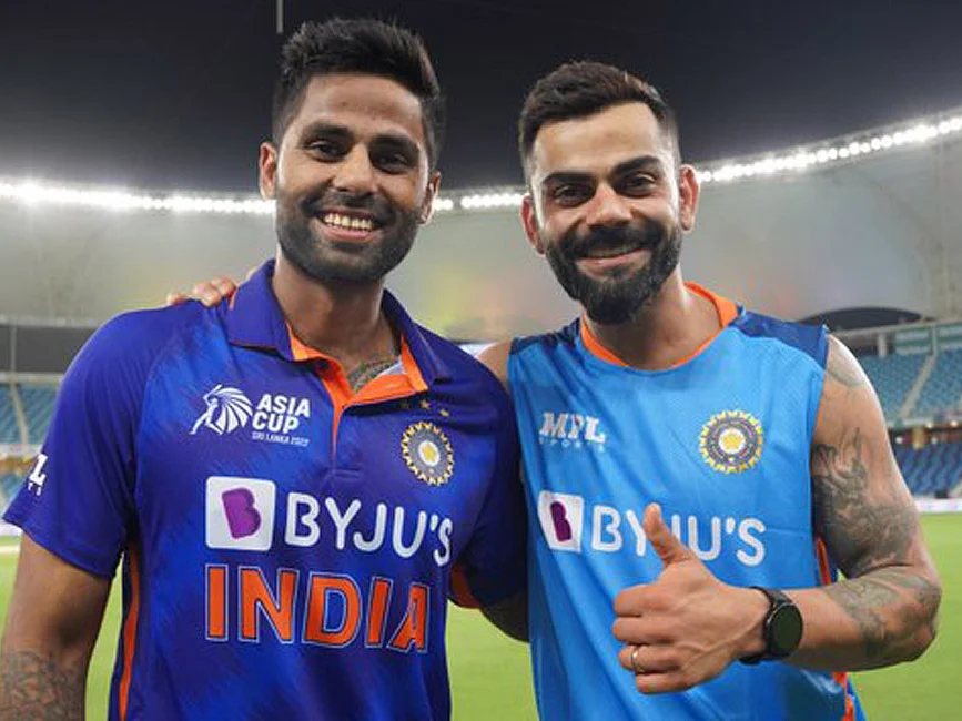 T20 WorldCup: தொடர் நாயகனுக்கான விருது பட்டியலில் இடம்பெற்ற விராட் கோலி, சூர்யகுமார் யாதவ்!