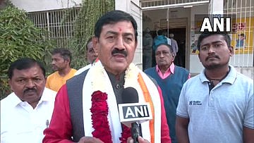 குஜராத் : வாக்கு எண்ணும் மையத்தில் தூக்கிட்டு தற்கொலை செய்ய முயன்ற காங்கிரஸ் வேட்பாளரால் பரபரப்பு!